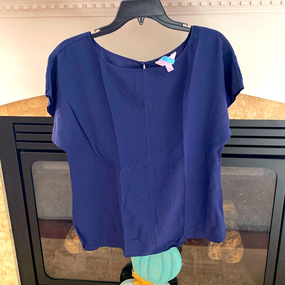 Lilly Pulitzer Navy Short Sleeve 100% silk shirt